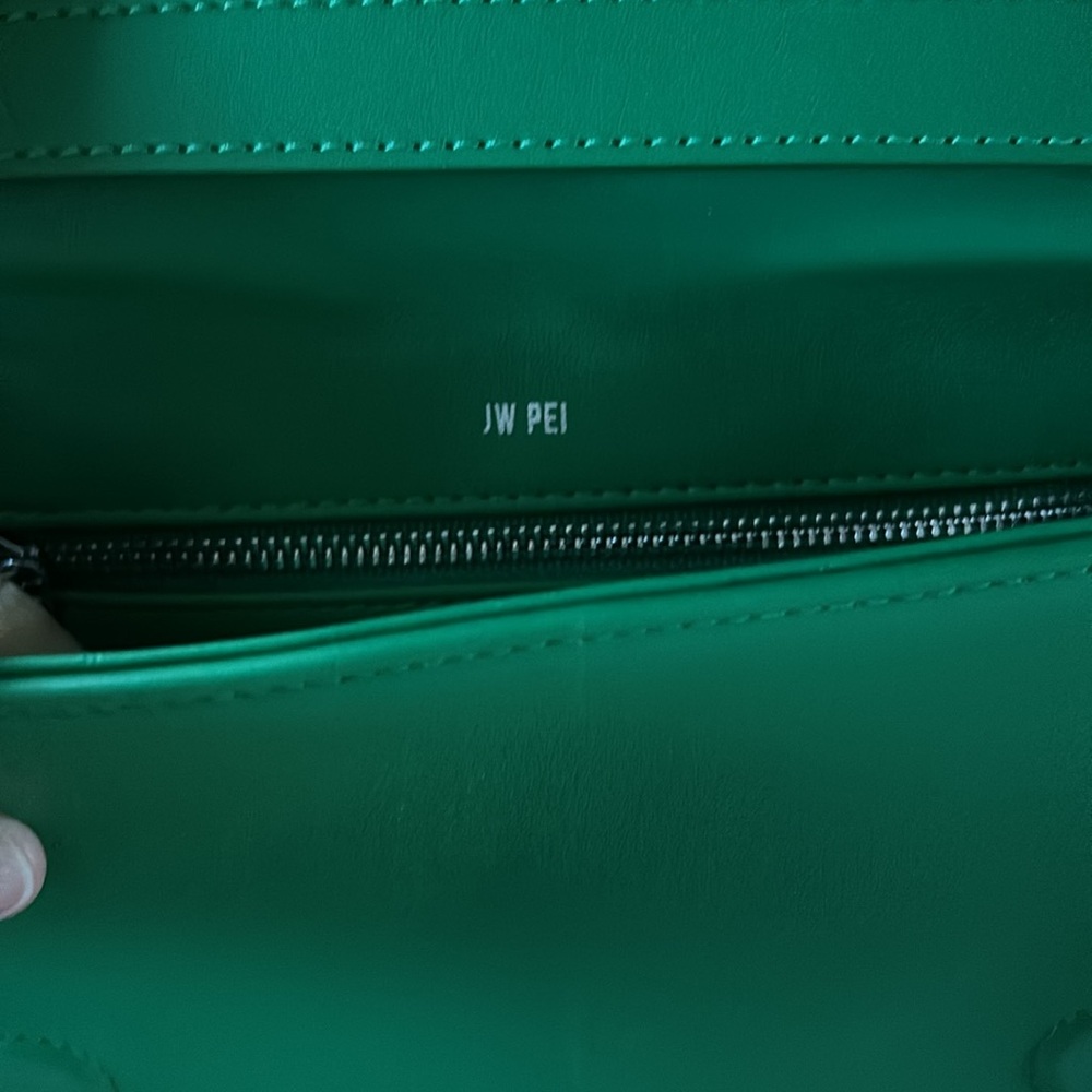 JW PEI Green Quilted Puffy Crossbody Bag - Picture 4 of 15